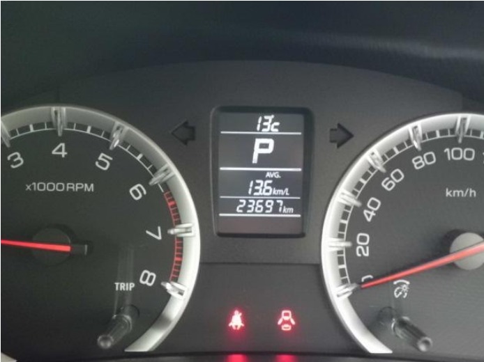 2013 SUZUKI SWIFT